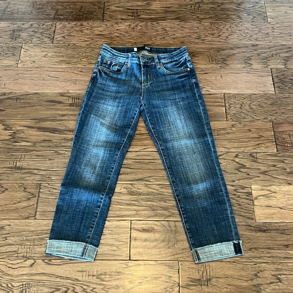 Kut From The Kloth Catherine Crop Straight Leg Mid Rise Size 2